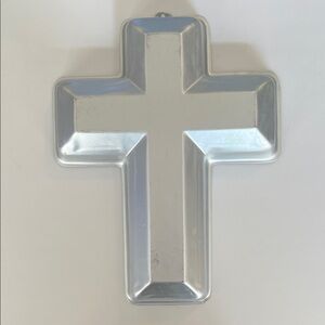 Vintage Wilton Large Cross Cale Pan 502-2502 Communion Baptism Religious